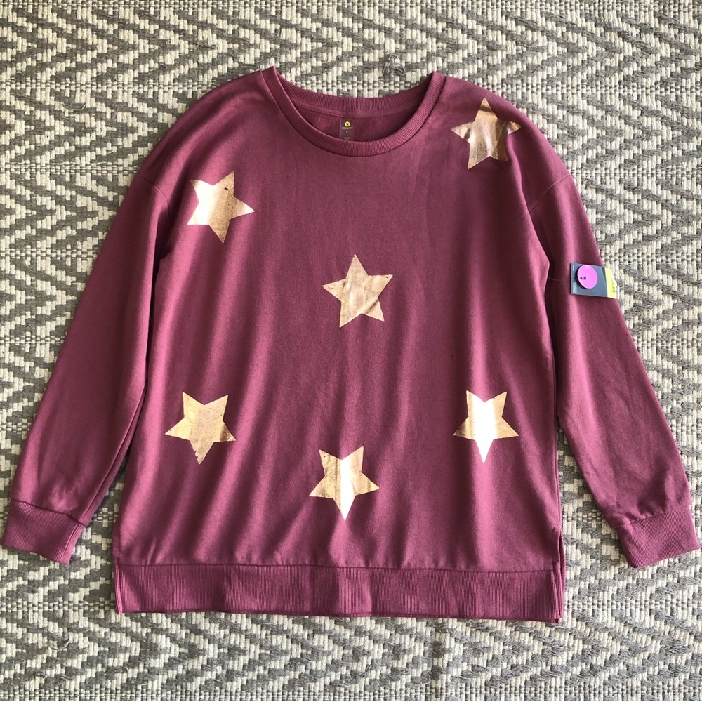 Xersion pullover crew neck sweater size large stars